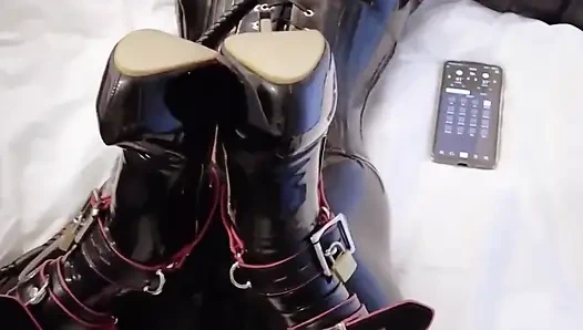 Mz12 - Latex-bound Puppy Vibrates to Reach Orgasm