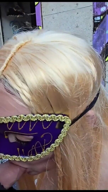 Mommy had to suck this strangers cock in an abandoned building | Clip 1