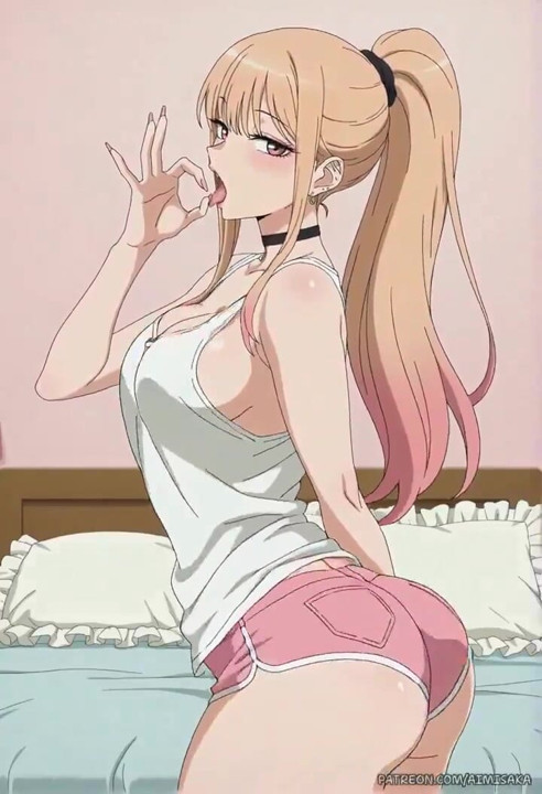 ANIME WITH A HOT GIRL SHAKING HER JUICY ASS