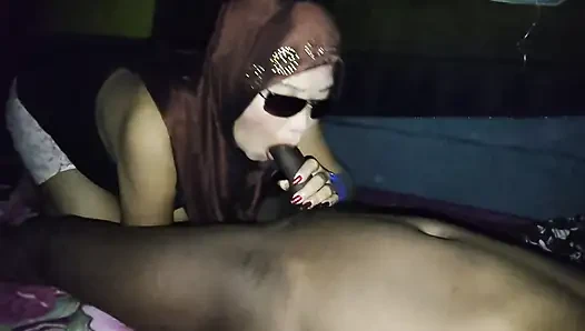 Geiles nepal-mädchen gibt schlampigen blowjob mit überraschendem oralem creampie & sperma im mund CIM - asiatin