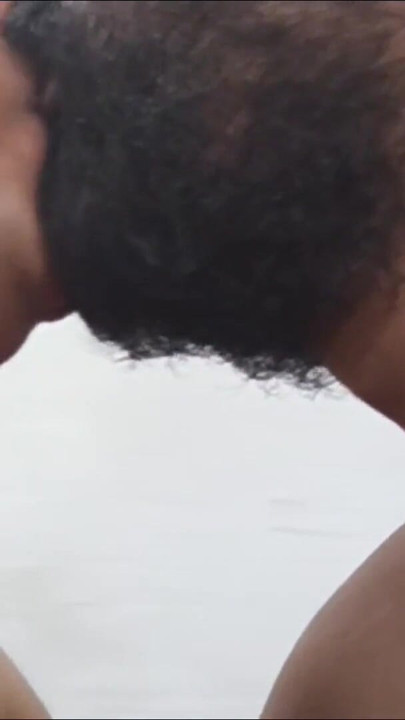 Liplock kisss | Clip 1