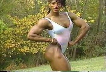 Lenda Muscles