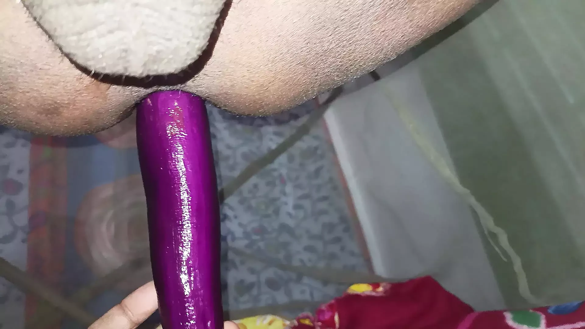 Curul meu s-a îndrăgostit de vinete.