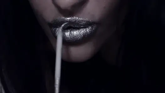 The fascinatrix...
