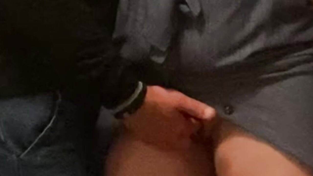 Si jalang miang dijolok dalam pepek berairnya