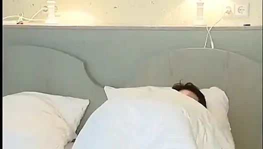 Dicke reife masturbiert im motel