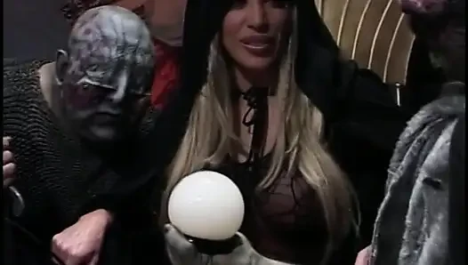 Big Pussy Blonde Chick Outside Hardcore Slammed by Long Nose Creature