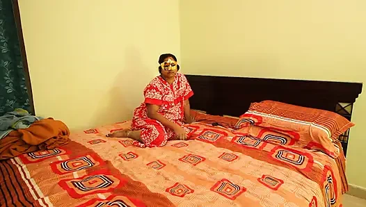 Mature Indian MILF Having Sex with Young College Boy