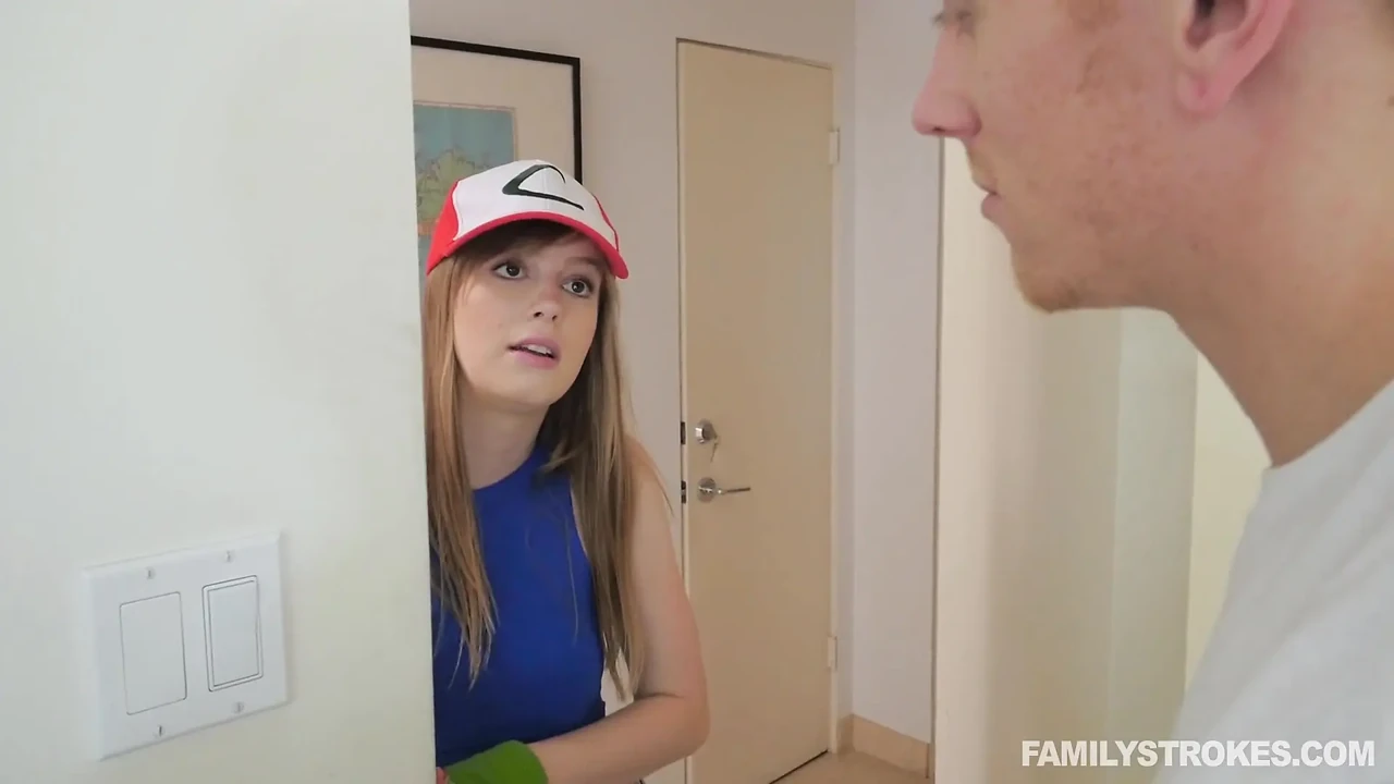 Cute gamer chick fucks her hung step-bro