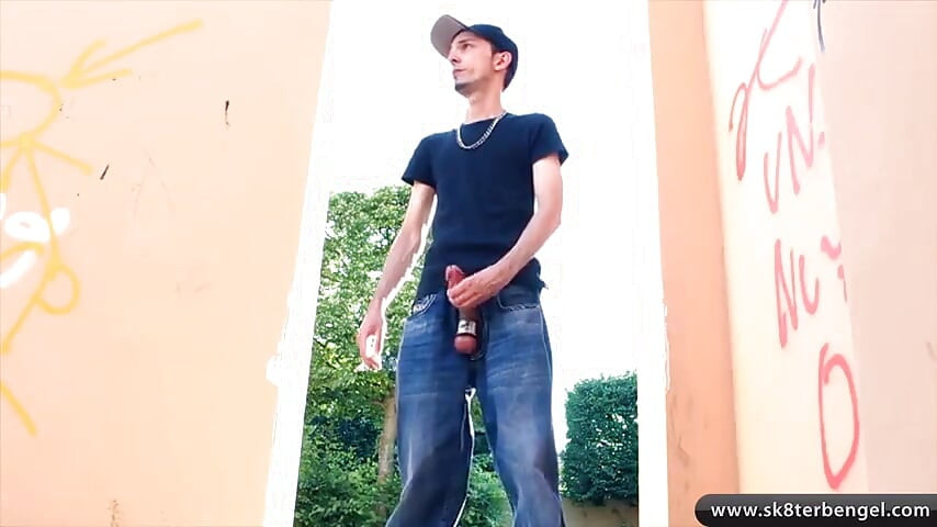 आउटडोर डिल्डो मज़ा और मोज़ा में धूम्रपान