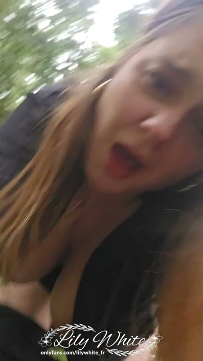 A little walk in the forest to get fucked and take a facial cumshot | Clip 1