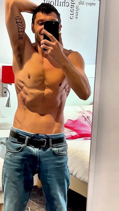 SKINNY BODY or FIT GYM MUSCLE ? FUCK BABY
