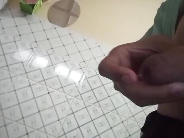 Bhabhi na chut nhi di to hat sa pani nikal diya video