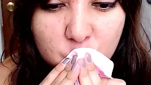 Lippenstift, Küssen und Blowjob