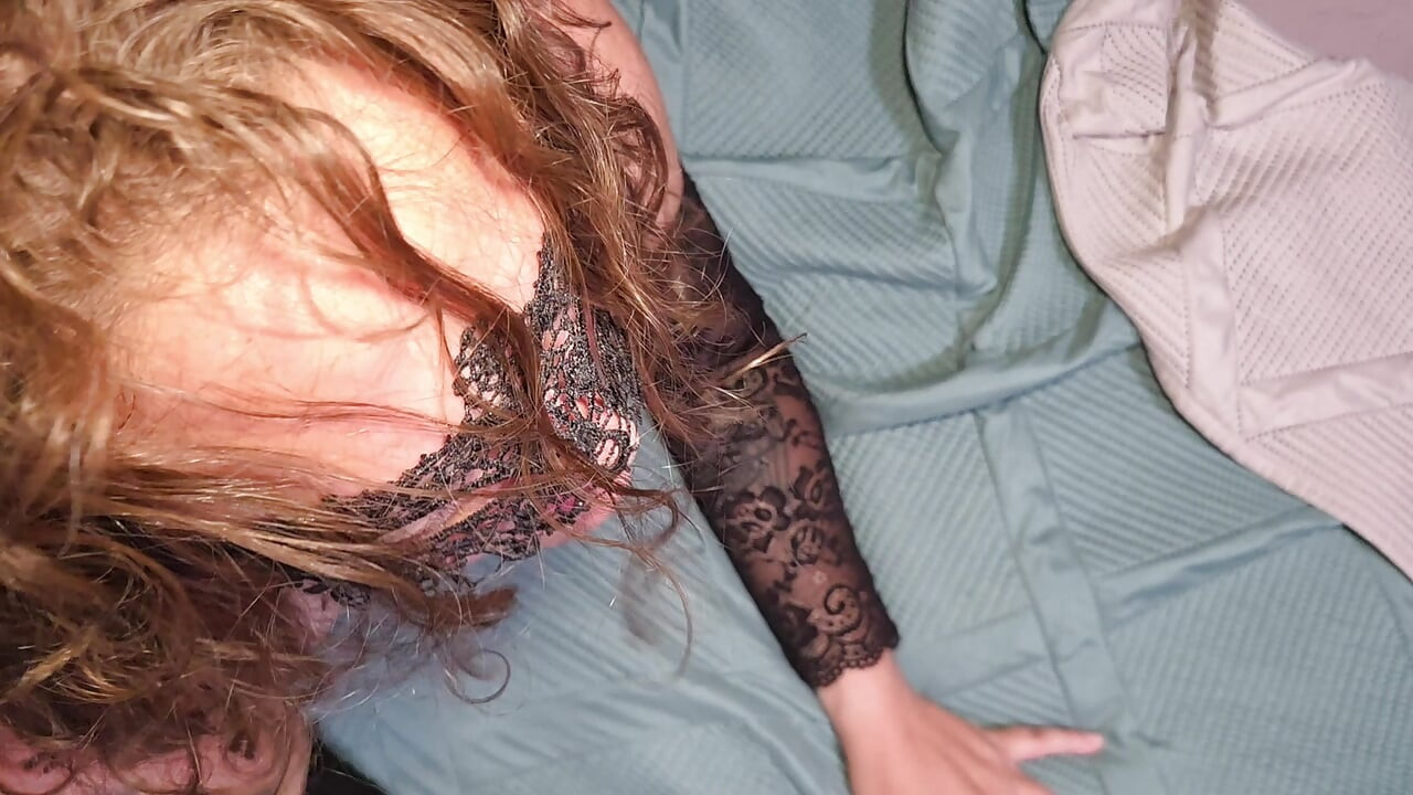 Chubby Amateur Wife Likes It A Little Rough After A Long Day