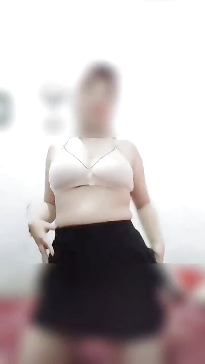 Dança Nua com Hijab