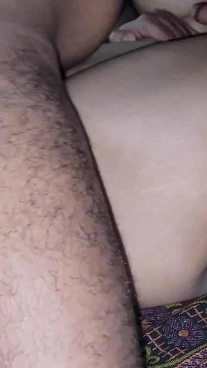 Unforgettable moment from "Hot princes were first given love and then had sex"
