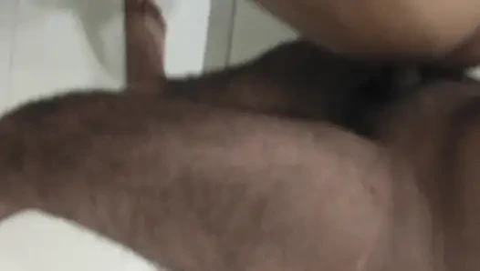 Bos dan sekretaris. Tua muda. Bos ngentot sekretaris muda dan muncrat dua kali. Ngocok kontol. Masturbasi