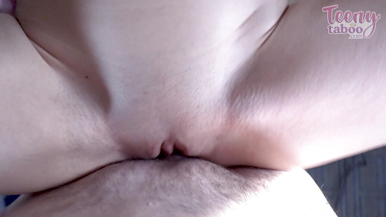 Chuyến đi đại học Nadia Noja Creampie