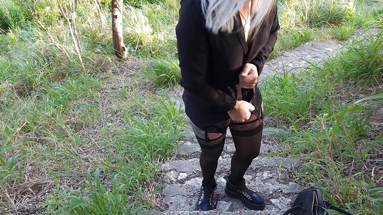 Sexy Lawyer, She Was Fucked Outdoors by a Stranger