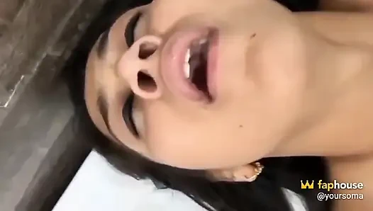 Seks Anal Ganas Sama Adik Tiri, Seks Anal Pertama Kali Yang Menyakitkan