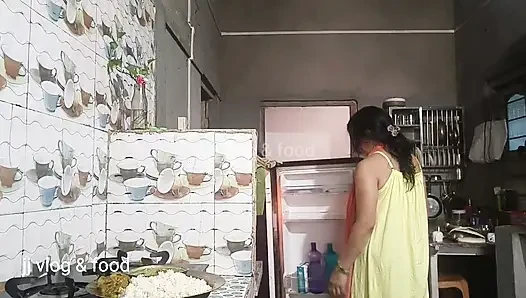 Hintli desi üvey kız kardeş Hintçe ses kaydında amını sikiyor