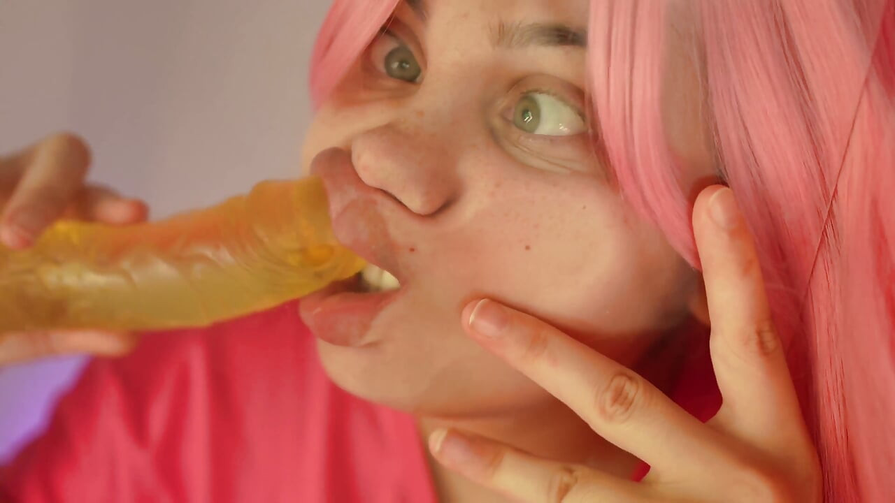 Tonta cara fetiche y pignose en vidrio