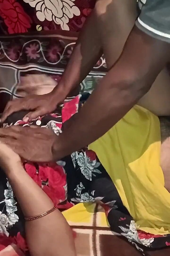 インドの美しい女の子のセックスビデオ