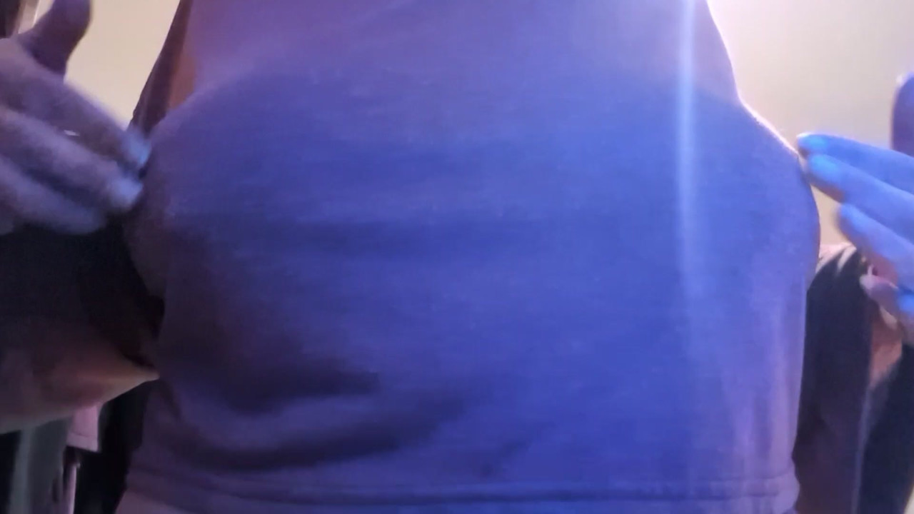 Titty play