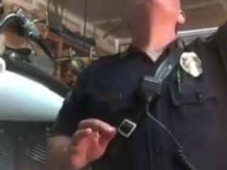 Heißer und frecher Polizist