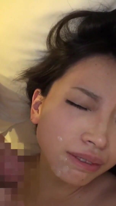 เธอเป็นสาววิทยาลัยที่มีความซับซ้อน แต่เธอก็เป็นสาวร่านทั้งหมดและเธอน้ําหีแตก | คลิป 3