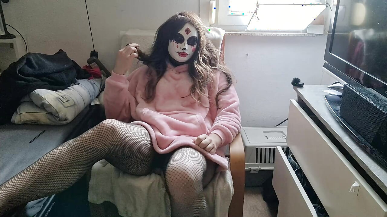 Gotik trans kadın patlıyor - mastubasyon orgazmı