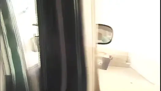 Berburu wanita hamil untuk bercinta