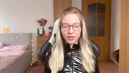 All You Need to Know About Latex Fetish (pvc, Leather)