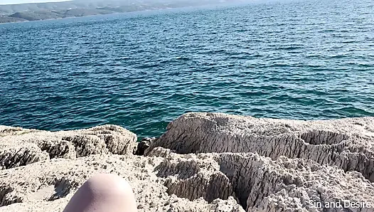 Tinder Karadağ'da ilk maçım tanıştığımızdan saatler sonra beni arabada siken teşhirci bir erkek delisi oldu