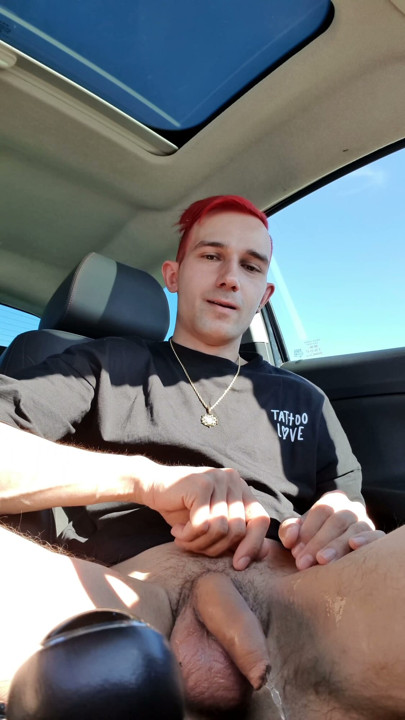 I'm trying not to piss in the car | Clip 1
