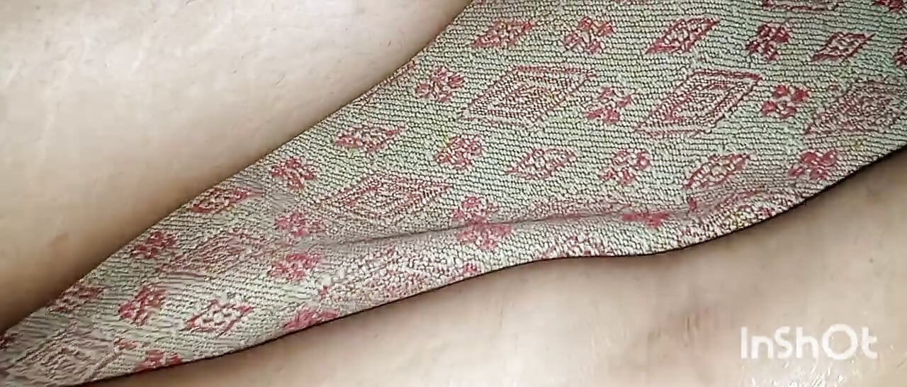 Indisk mand og kone pornovideo i sengen