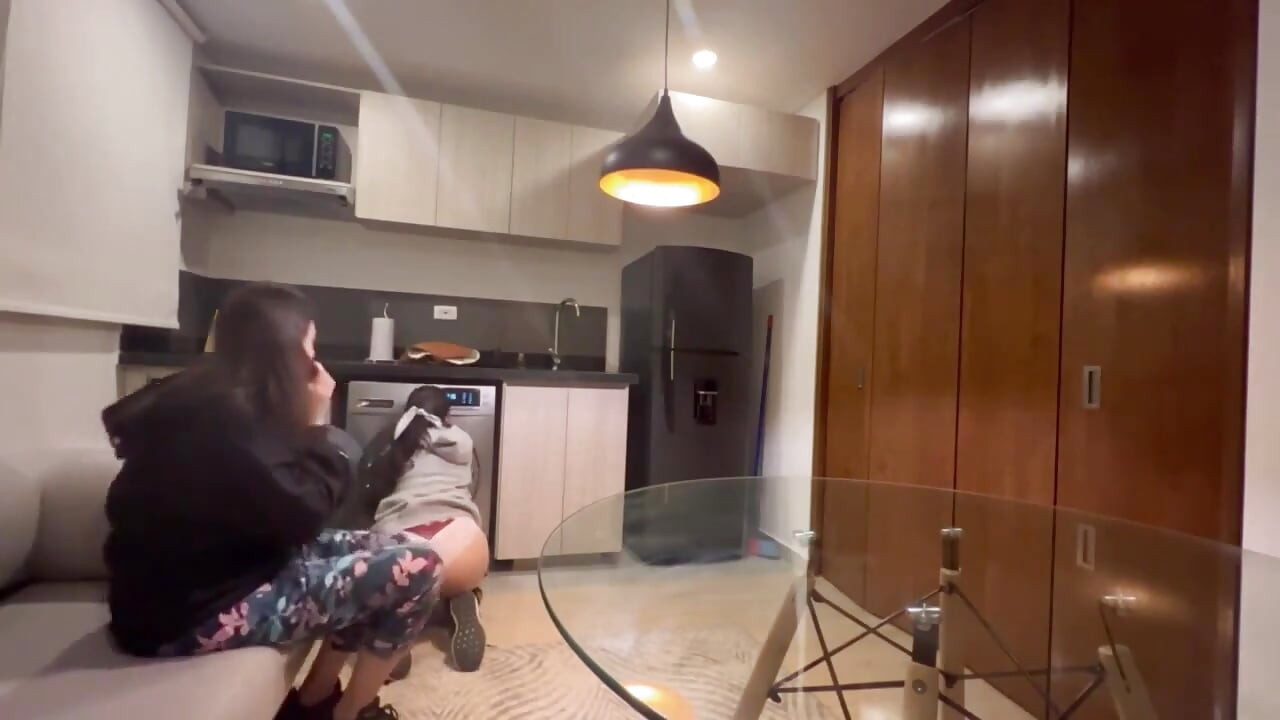 Sąsiadka zawsze udaje, że chce być lesbijką