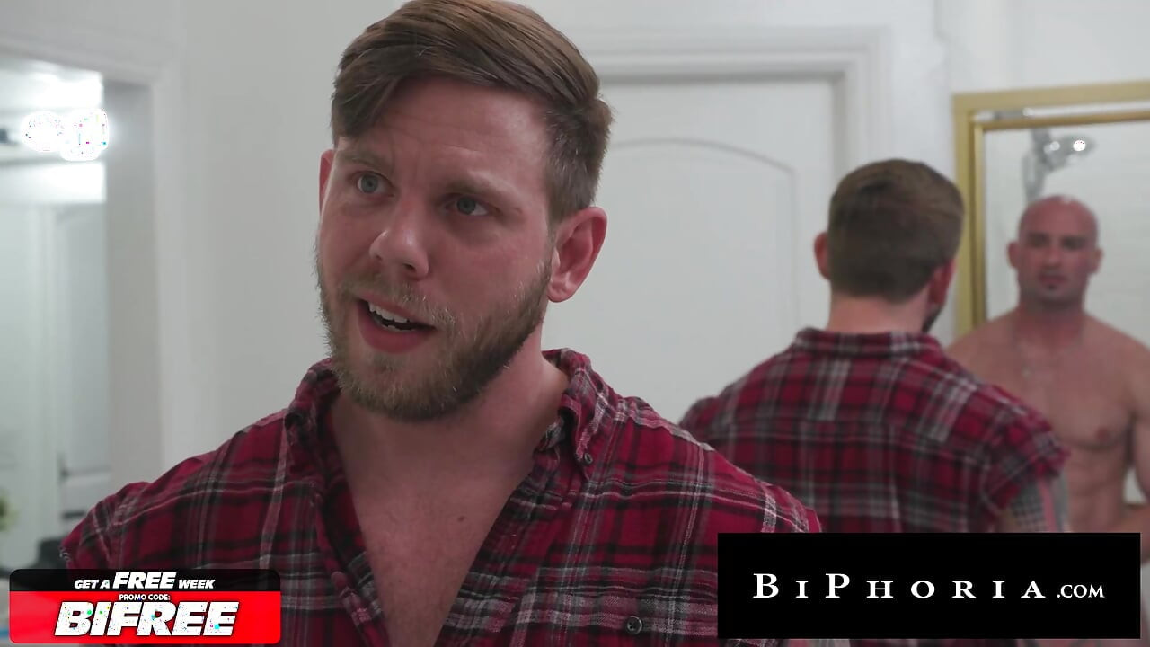 BIPHORIA - "We Just Got Married" - Kuuma vaimo saa kaksoisvaginaalisen tuhon aviomiehen ja muukalaisen toimesta