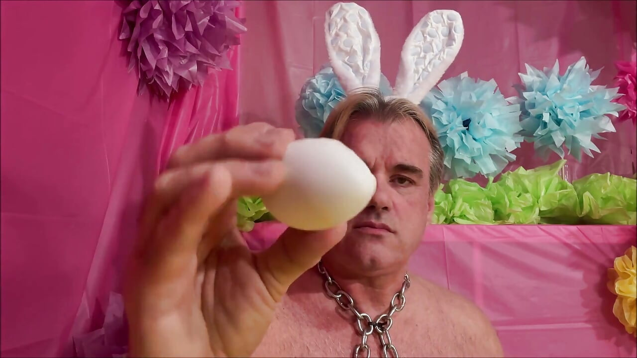 Easter Bunny Lays Its Eggs 1