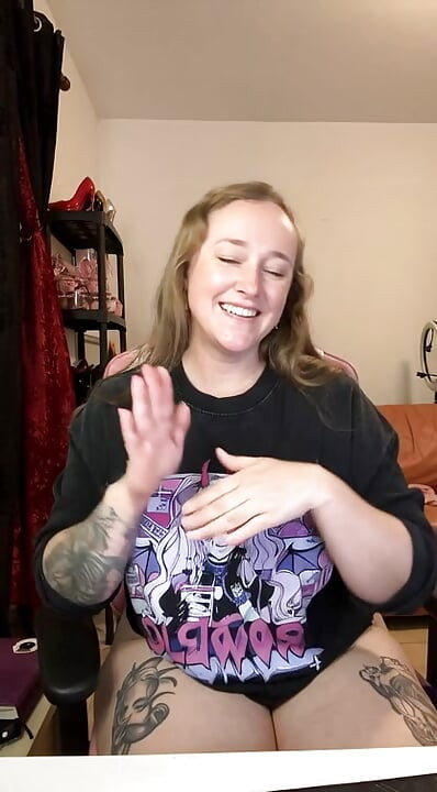 kissica video