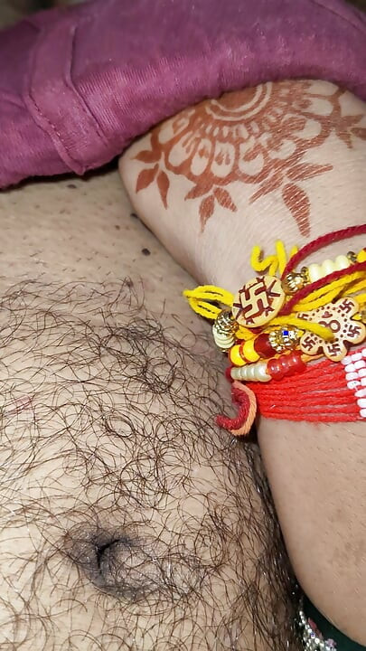 Bom momento para foder dona de casa indiana sunita do interior quente bhabhi