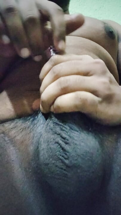 Desi bengali boy huge black cock masturbation with oil close up