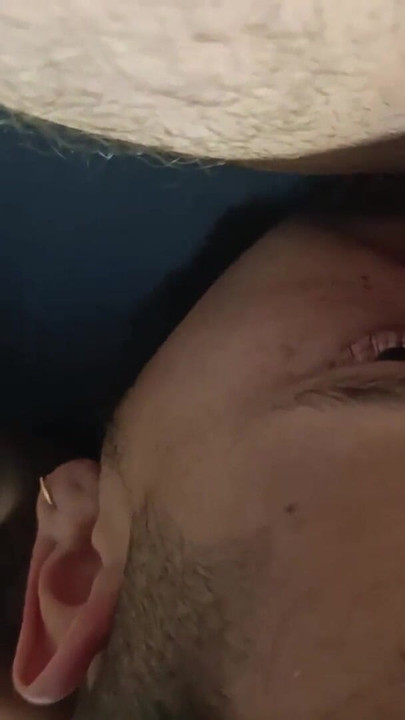 เย็ดไม่ใส่ถุงน่องทหารโดนควยใหญ่เย็ด คลิป 1