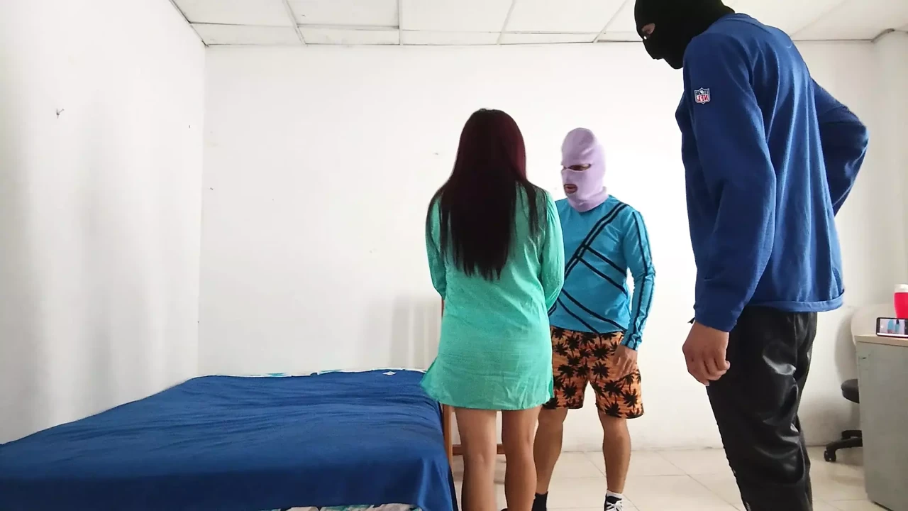 Stepdad changes his virgin stepdaughter and she gets fucked hard