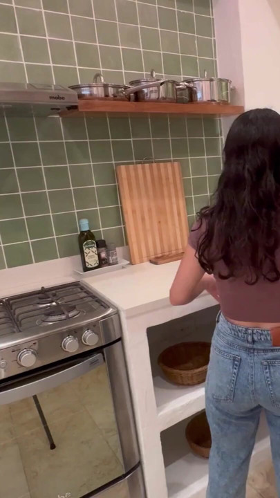 My stepmom likes to prepare food by licking my pussy. | Clip 1