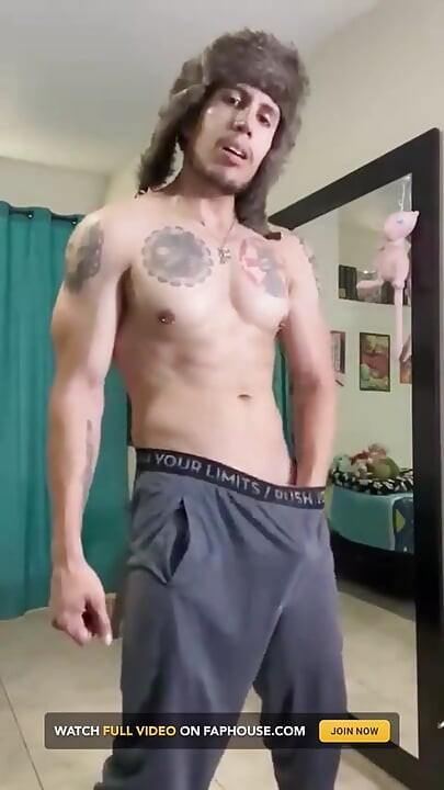 Colombian Vergón Tiago Florez Trainer Gym Video Masturbation