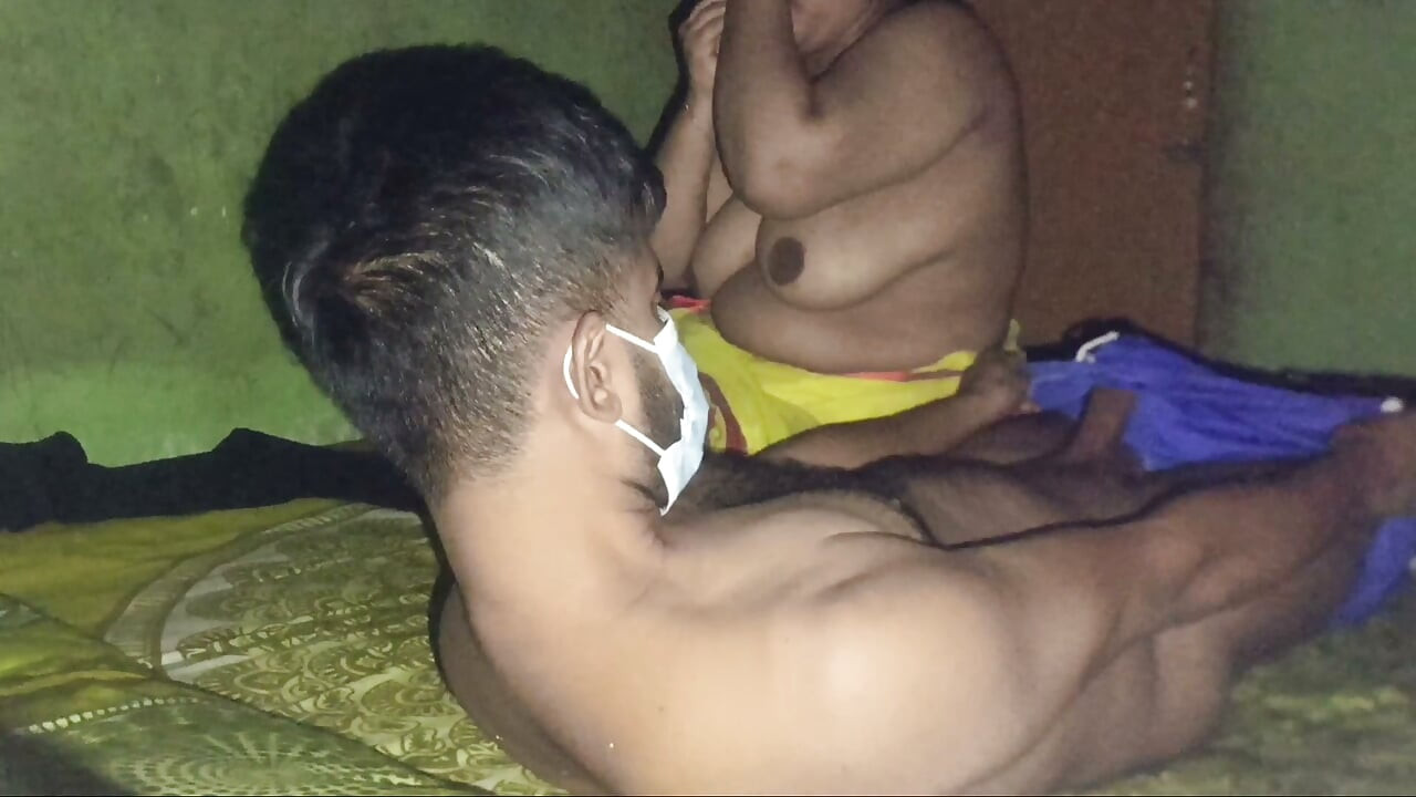 Mamada bangladesí a mi polla grande y sexo hardcore