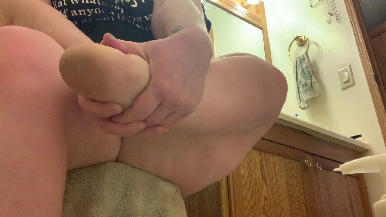 截肢者涂上乳液