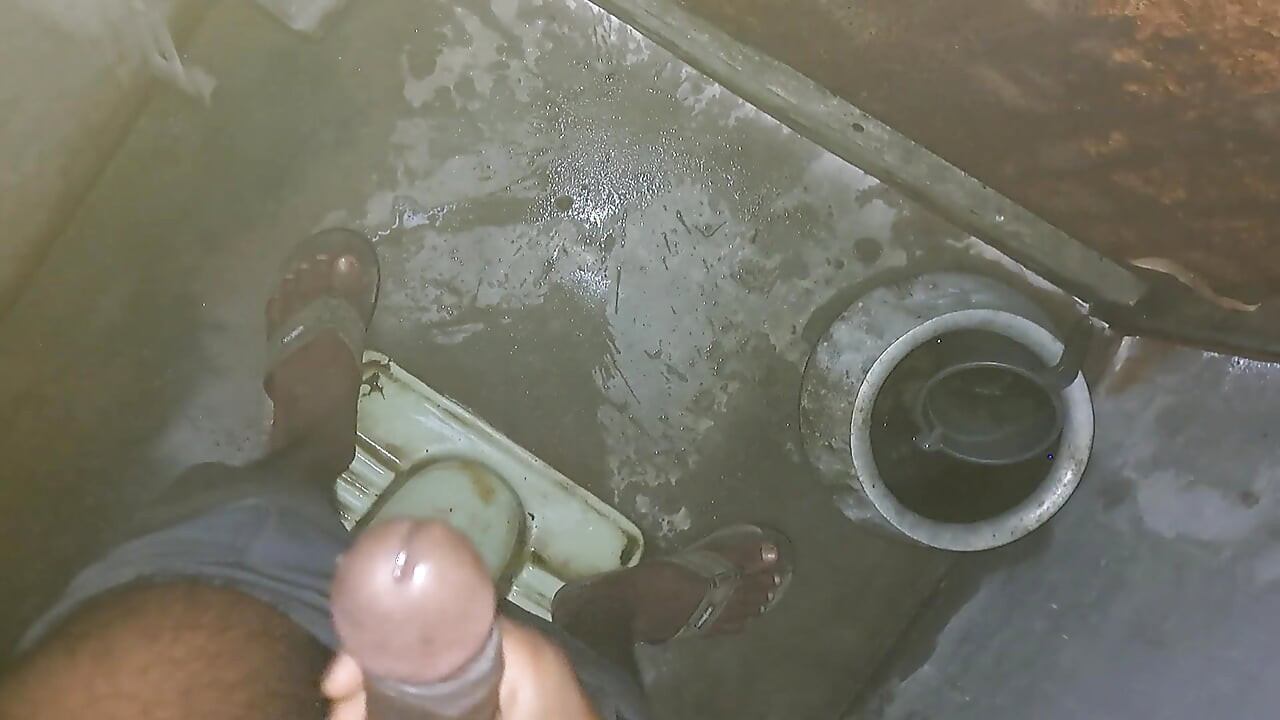 Desi young man materbation two time in bathroom